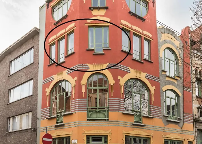 Simon Says - Centre Frühstückspension